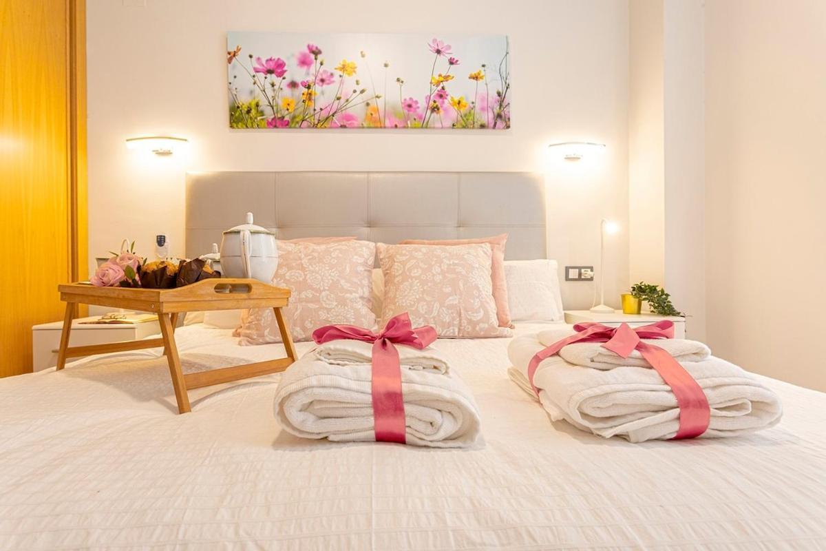 -malagasunapts- Huge & * Pool* Freepark* Apartamento